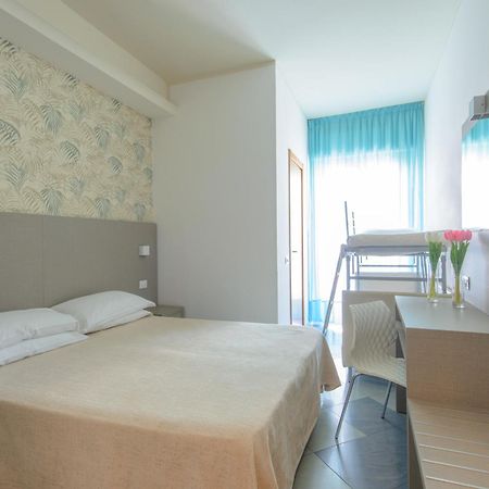 Hotel Christian Rimini Exterior photo