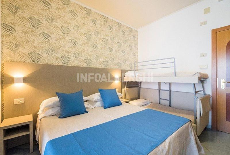 Hotel Christian Rimini Exterior photo