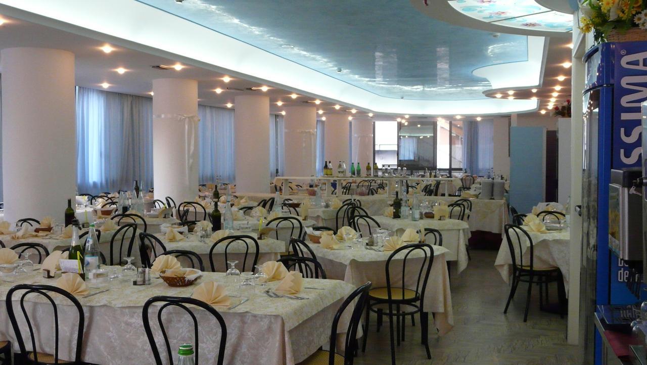 Hotel Christian Rimini Exterior photo